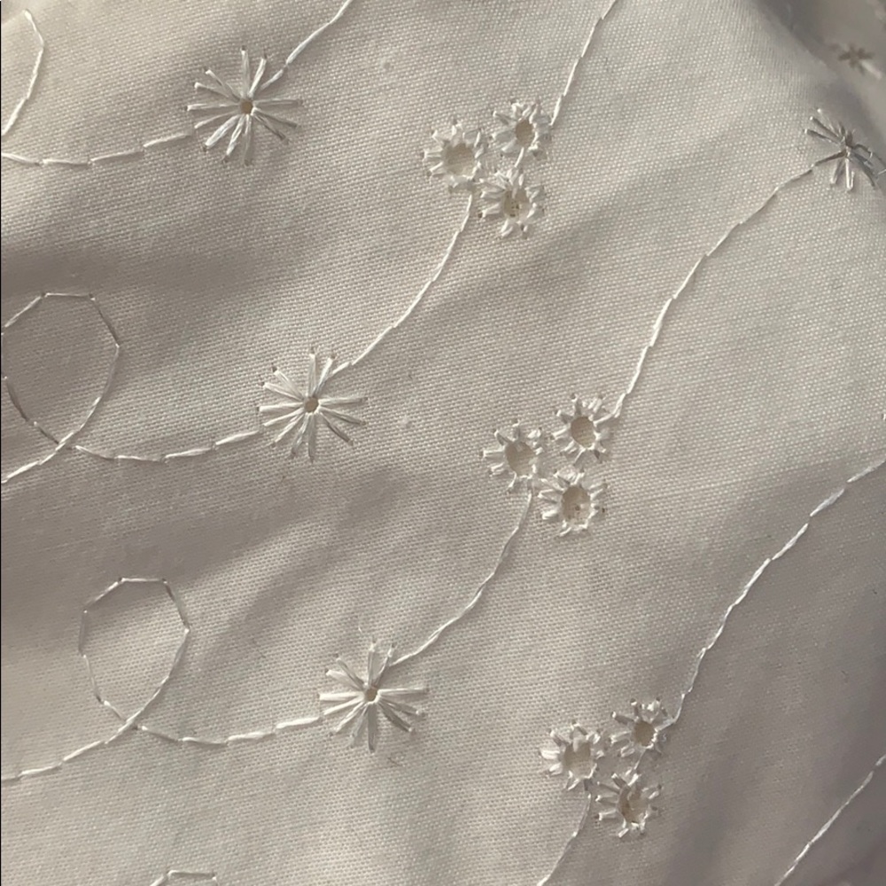 Cute White mini dress 🥥SUMMER SALE🥥 - Picture 6 of 6